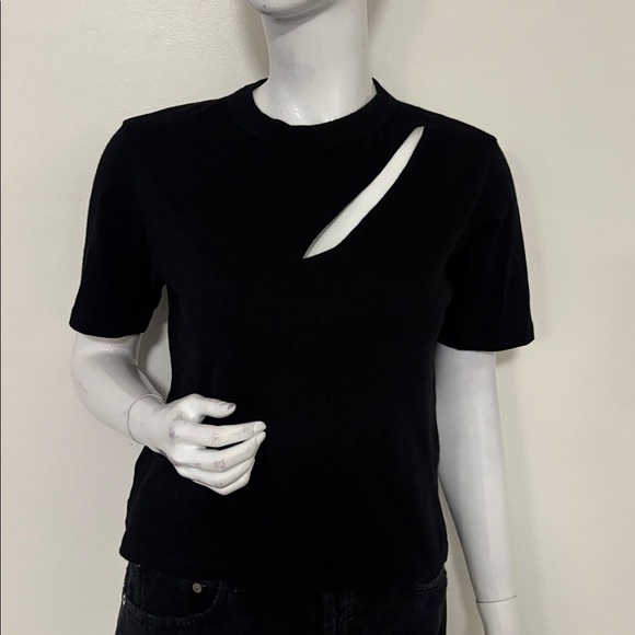 RtA Tops - RtA Black Cotton Short Sleeve T-Shirt w Slash Cutout at the Chest Revolve FWRD